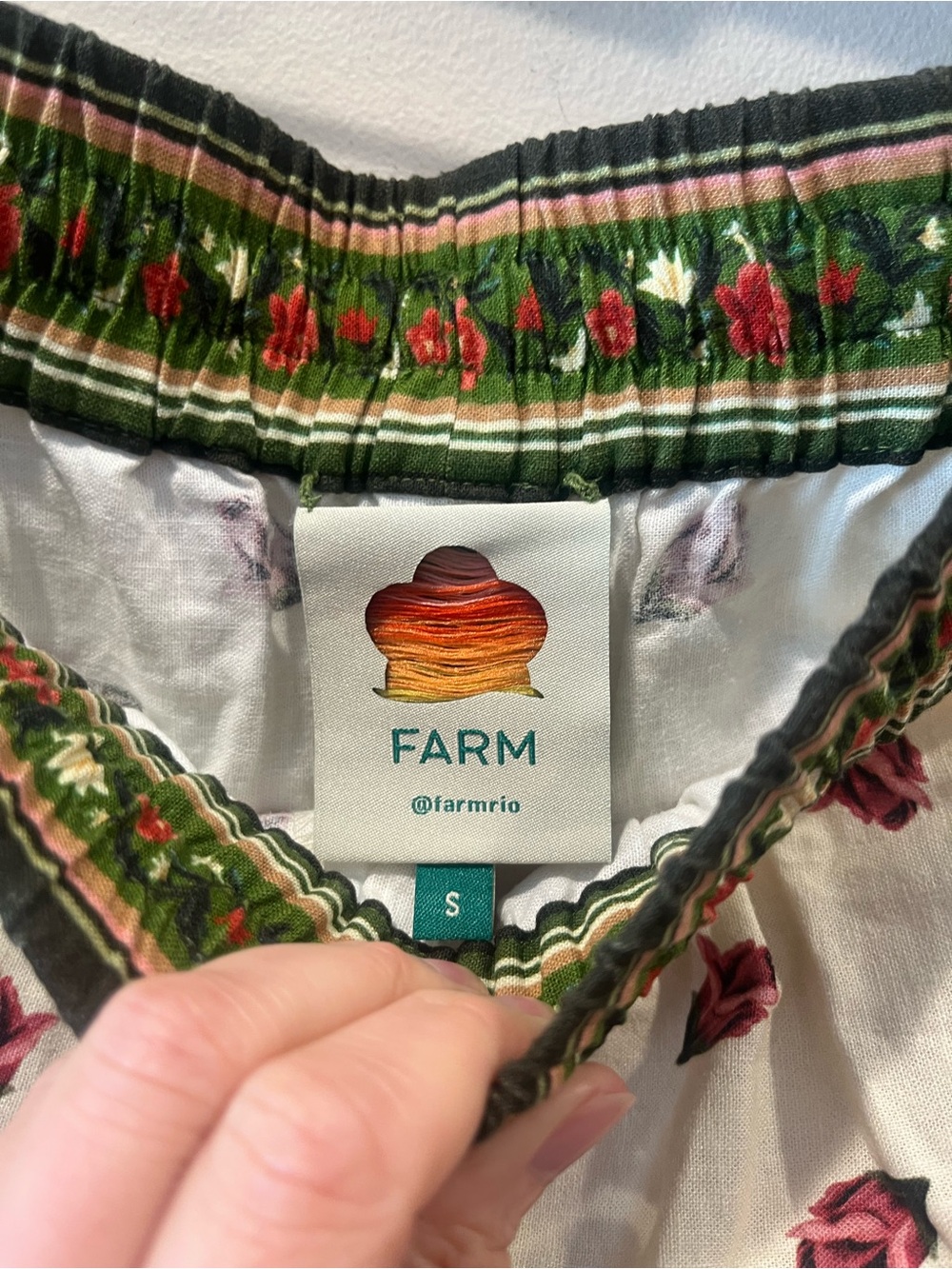 Farm Rio Wonder Rio Linen Blend Drawstring Shorts, Small - Picture 5 of 6